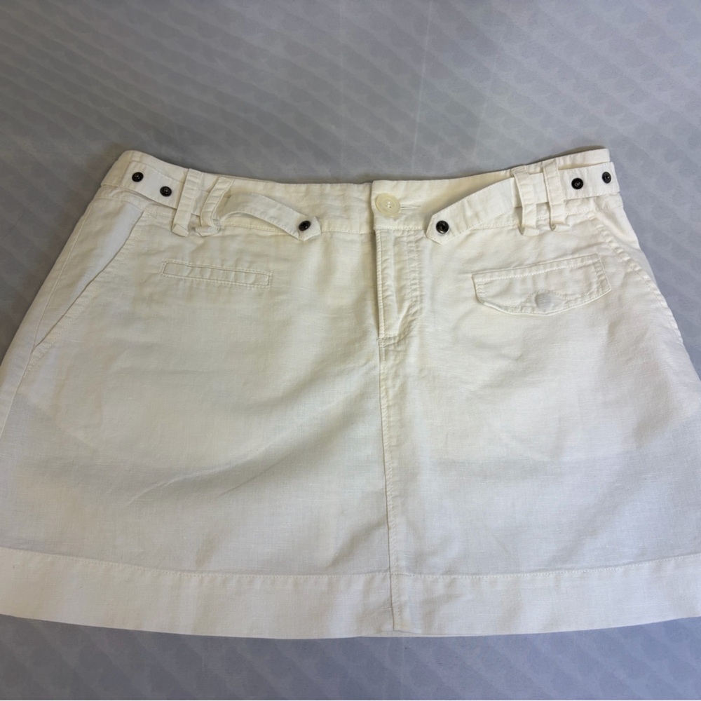 Extyn-Italia Purchased in Italy Cute Mini 14” short White Mini Skirt -
 size M